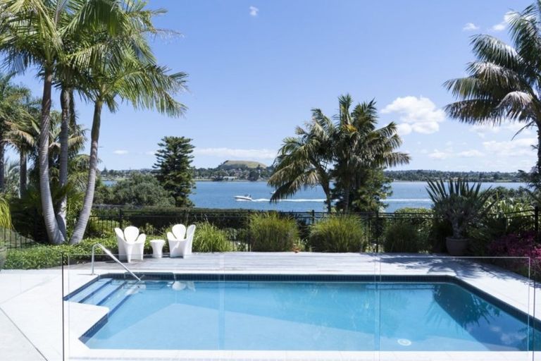 Photo of property in 22 Sanctuary Point, Sunnyhills, Auckland, 2010