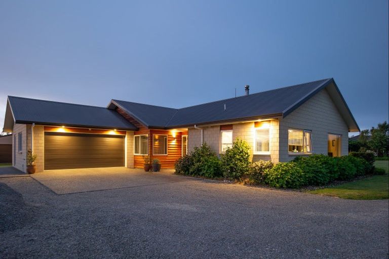 Photo of property in 17 Arete Lane, Levin, 5571