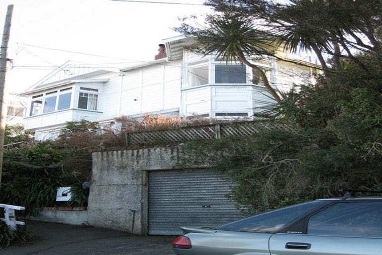 Photo of property in 48 Central Terrace, Kelburn, Wellington, 6012