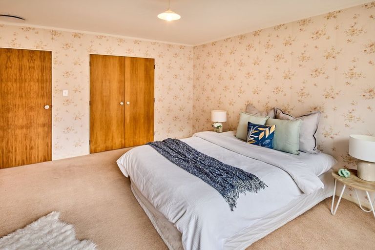 Photo of property in 219c Main Road, Tawa, Wellington, 5028