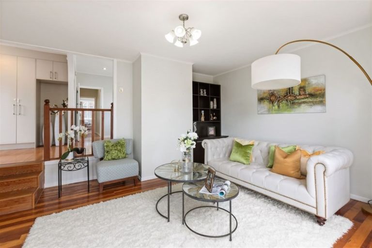 Photo of property in 1/154 Forrest Hill Road, Forrest Hill, Auckland, 0620