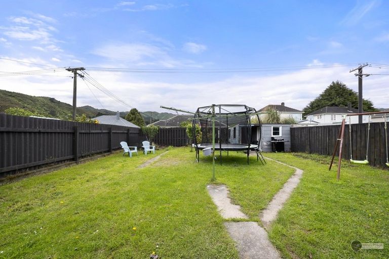 Photo of property in 378 Cambridge Terrace, Naenae, Lower Hutt, 5011