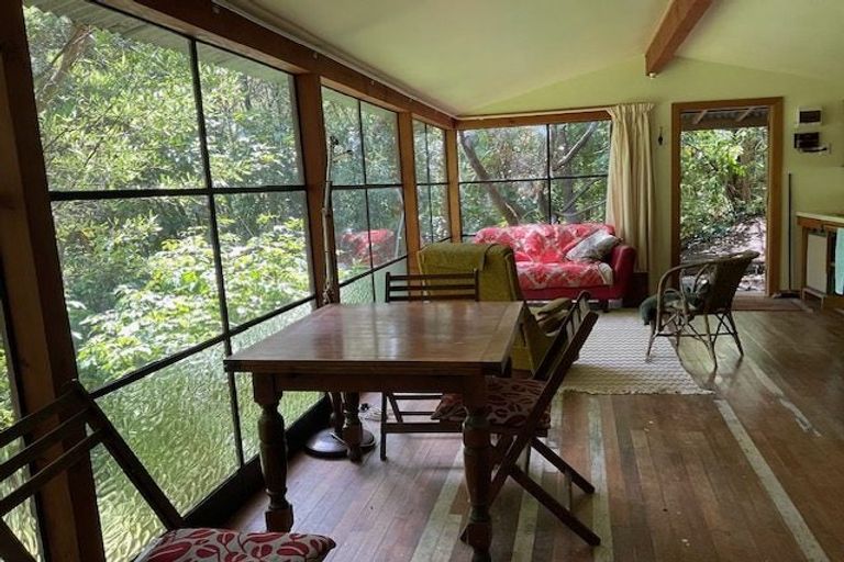 Photo of property in 24 College Road, Lyttelton, 8082