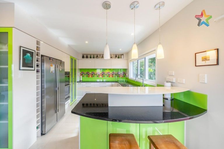 Photo of property in 138 Normandale Road, Normandale, Lower Hutt, 5010