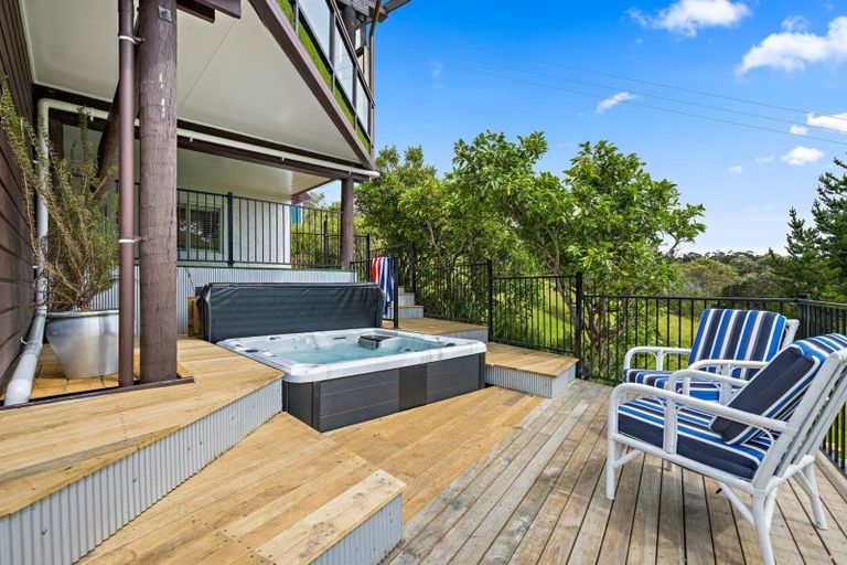 Photo of property in 1 Jackson Crescent, Mahurangi East, Warkworth, 0982