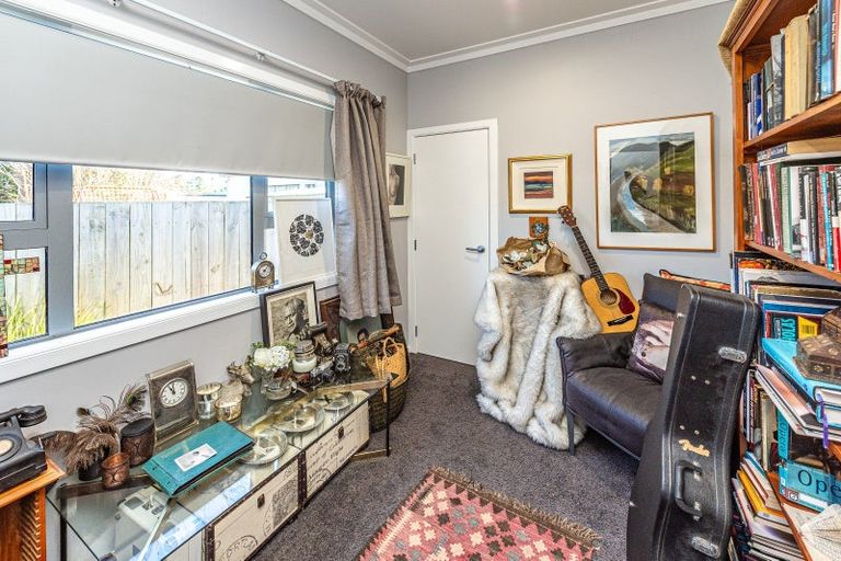 Photo of property in 3 Kamahi Street, Castlecliff, Whanganui, 4501