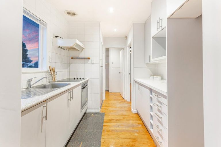 Photo of property in 55 Glendene Avenue, Glendene, Auckland, 0602