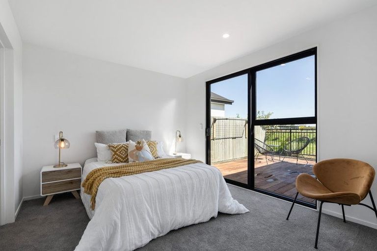 Photo of property in 17 Miromiro Street, Broomfield, Christchurch, 8042