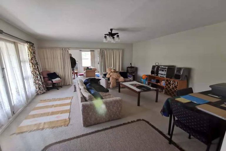 Photo of property in 3 Brookby Crescent, Avonhead, Christchurch, 8042