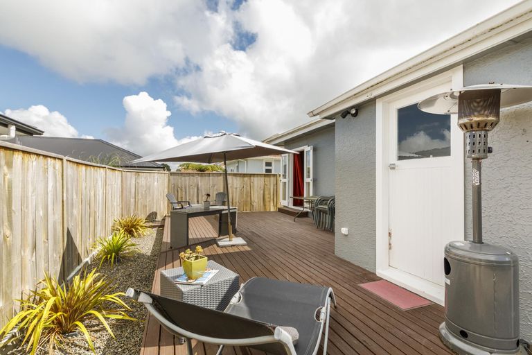 Photo of property in 36 Botanical Road, Takaro, Palmerston North, 4412