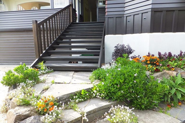 Photo of property in 85 Saint Andrews Hill Road, Mount Pleasant, Christchurch, 8081