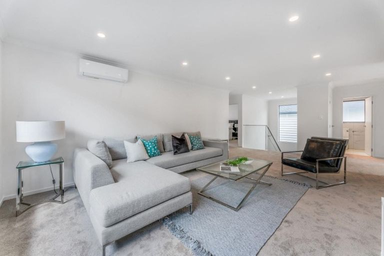 Photo of property in 28 Matahae Drive, Flat Bush, Auckland, 2019