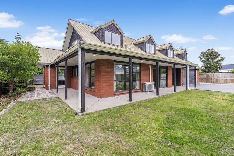 Photo of property in 10 Seneca Place, Burwood, Christchurch, 8083
