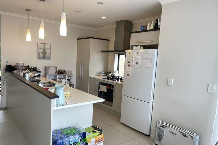 Photo of property in 9 Costa Viva Crescent, Karaka, Papakura, 2113