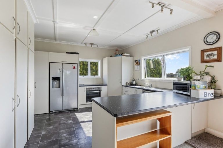 Photo of property in 77 Matarikoriko Road, Brixton, Waitara, 4382