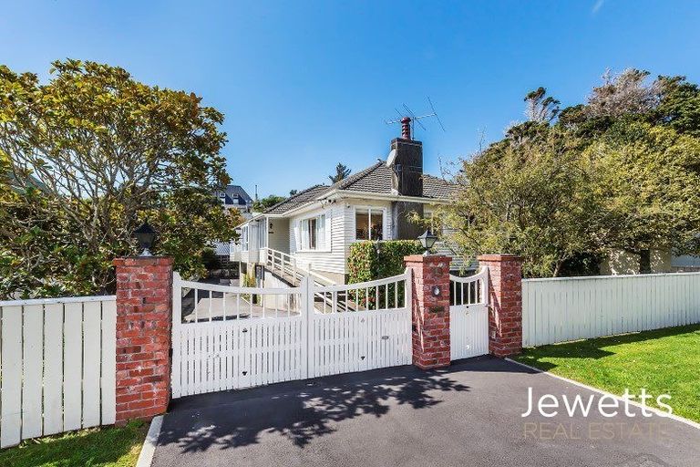 Photo of property in 19 Duthie Street, Karori, Wellington, 6012