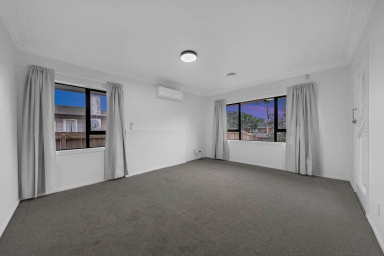 Photo of property in 12 Hunua Road, Papakura, 2110