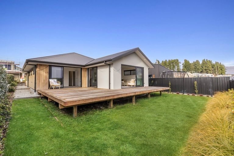 Photo of property in 7 Landsborough Lane, Wanaka, 9305