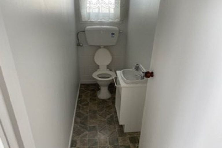 Photo of property in 256b Don Buck Road, Massey, Auckland, 0614