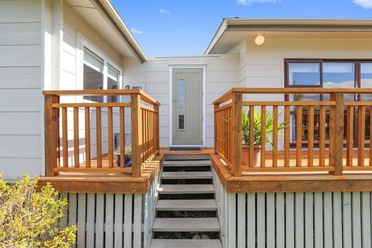 Photo of property in 19 Wharewaka Road, Wharewaka, Taupo, 3330