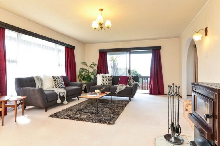 Photo of property in 28 Hamblyn Crescent, Nawton, Hamilton, 3200