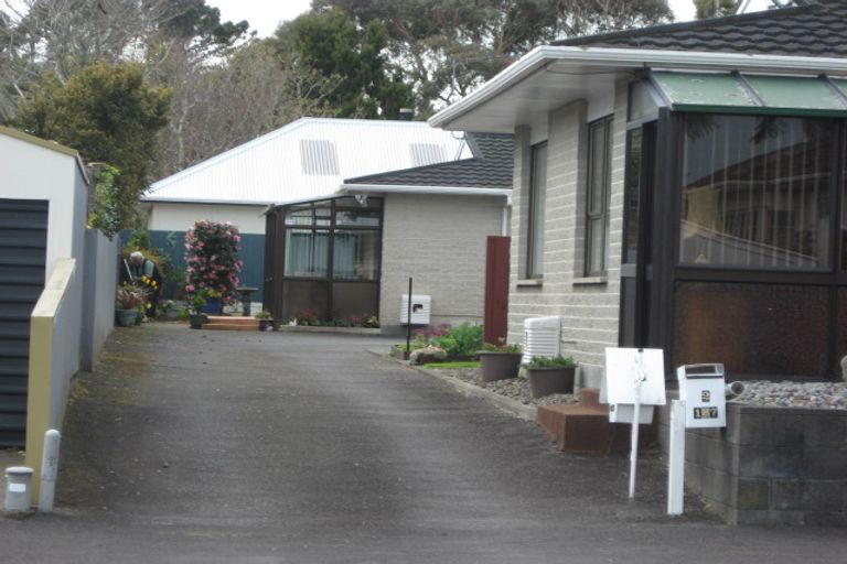 Photo of property in 2/187 Carrington Street, Lower Vogeltown, New Plymouth, 4310