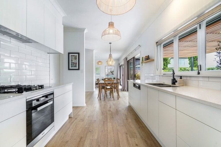 Photo of property in 60 Beerescourt Road, Beerescourt, Hamilton, 3200