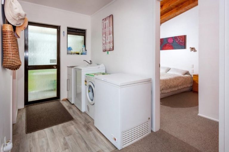 Photo of property in 240 Onemana Drive, Onemana, Whangamata, 3691