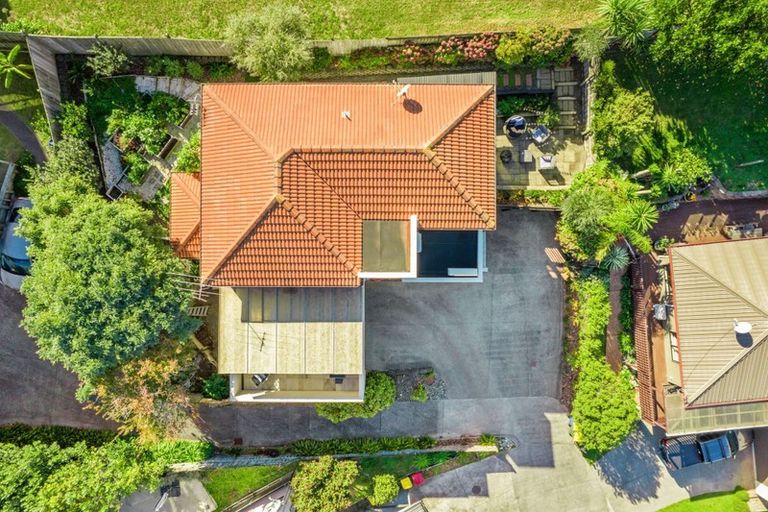 Photo of property in 22a Van Dyke Place, West Harbour, Auckland, 0618