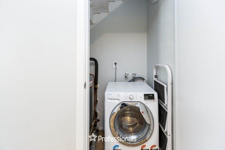 Photo of property in 8/185 High Street, Hutt Central, Lower Hutt, 5010