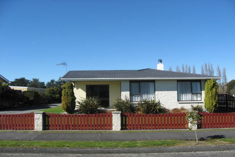 Photo of property in 9 Fairbrother Street, Carterton, 5713