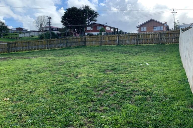 Photo of property in 2 Richard Road, Mangere, Auckland, 2022