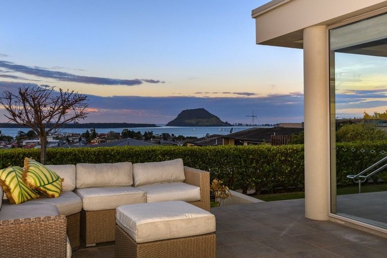 Photo of property in 2a Hinewa Road, Otumoetai, Tauranga, 3110