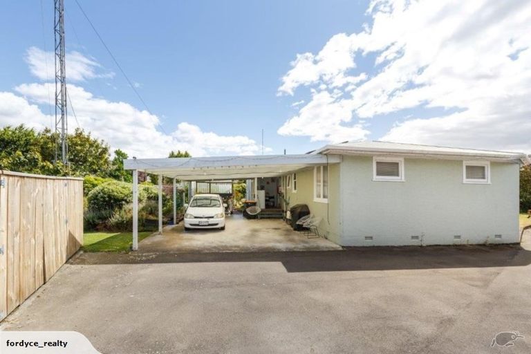 Photo of property in 9 Greenock Place, Awapuni, Palmerston North, 4412