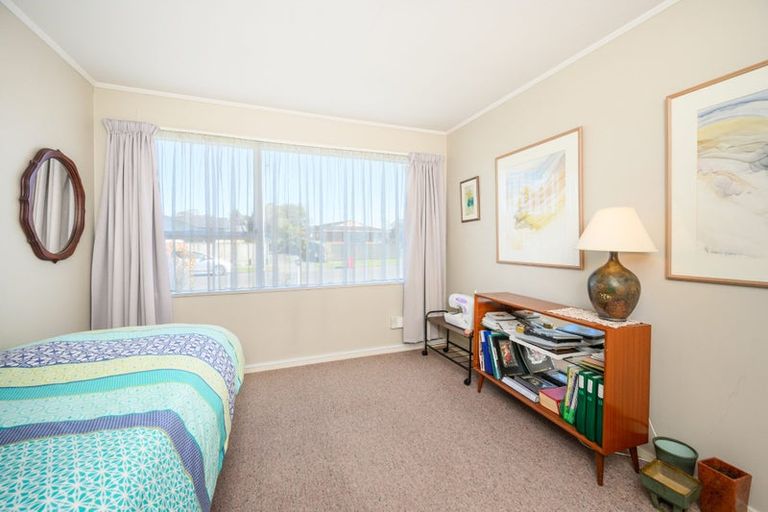 Photo of property in 9 Drury Street, Cloverlea, Palmerston North, 4412