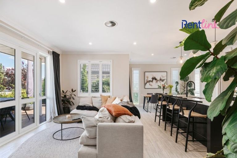 Photo of property in 17 Matepu Crescent, Pyes Pa, Tauranga, 3112