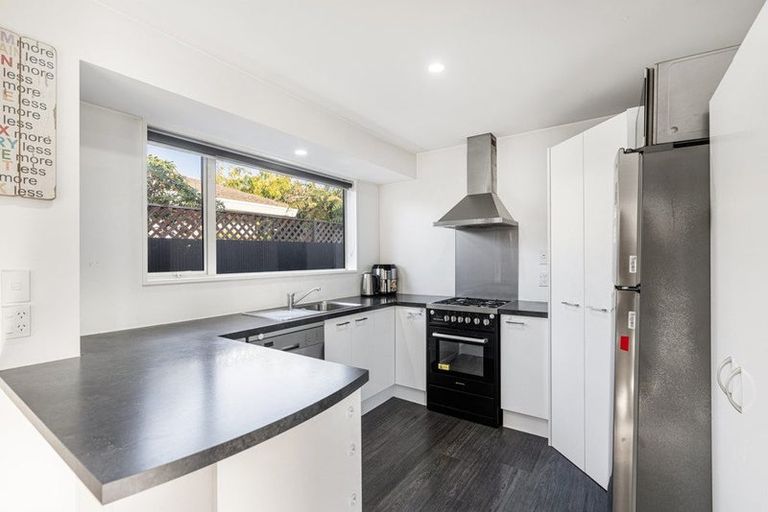 Photo of property in 21a Belfast Road, Belfast, Christchurch, 8051