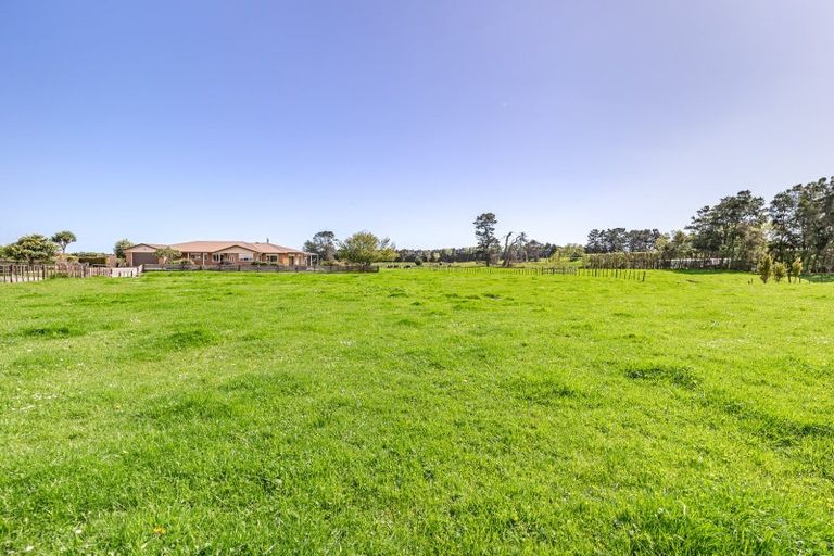 Photo of property in 514 Arapaepae Road South, Ohau, Levin, 5570