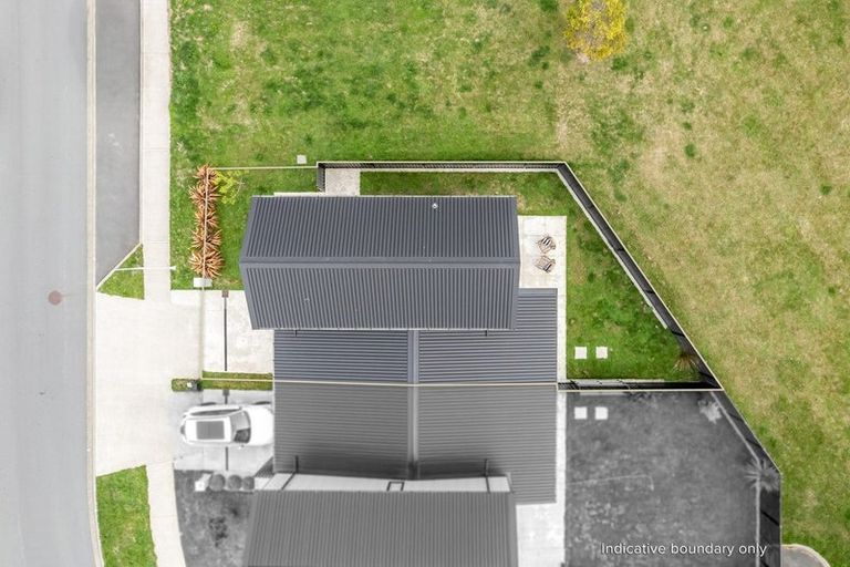 Photo of property in 84 Mawai Hakona Drive, Wallaceville, Upper Hutt, 5018