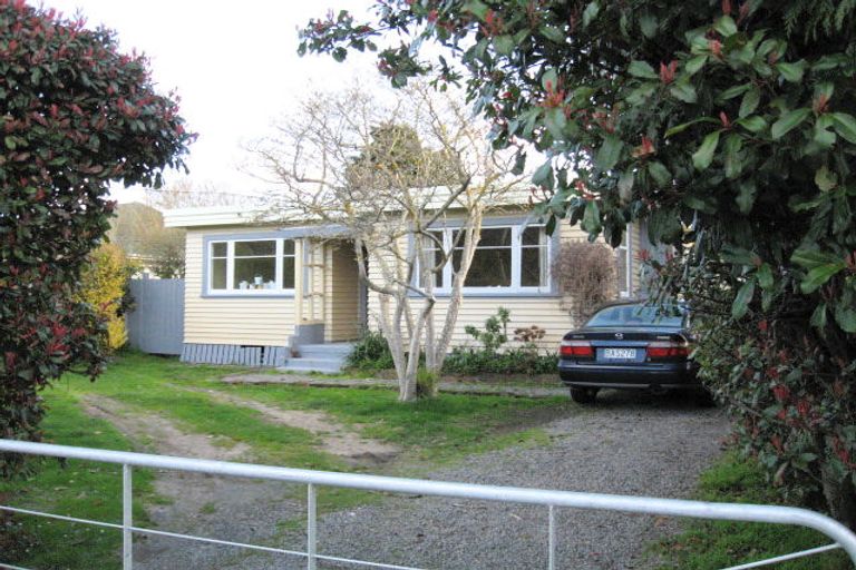 Photo of property in 74 Main Road, Wainuiomata, Lower Hutt, 5014