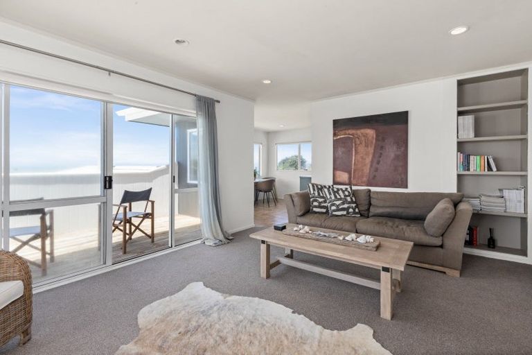 Photo of property in 243 Clifton Road, Te Awanga, 4102