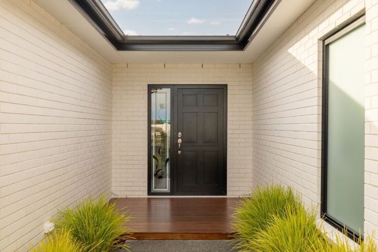 Photo of property in 79 Te Hurunui Drive, Pegasus, 7612