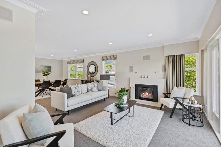 Photo of property in 36 Montgomery Avenue, Rothesay Bay, Auckland, 0630