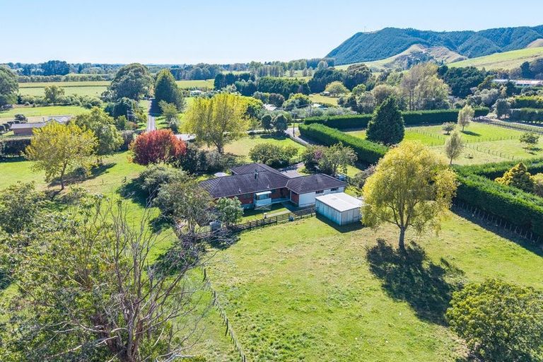 Photo of property in 111 Greenwood Boulevard, Otaki, 5512