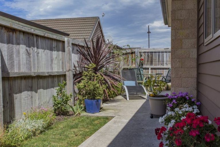 Photo of property in 3 Reeves Road, Rangiora, 7400