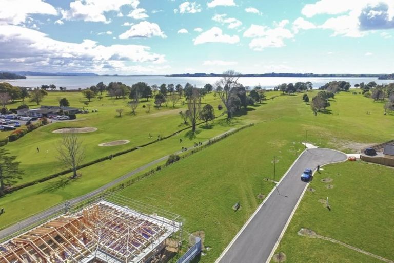 Photo of property in 15 Serenity Drive, Omokoroa, 3114
