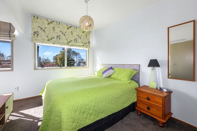 Photo of property in 48 Harrowdale Drive, Avonhead, Christchurch, 8042