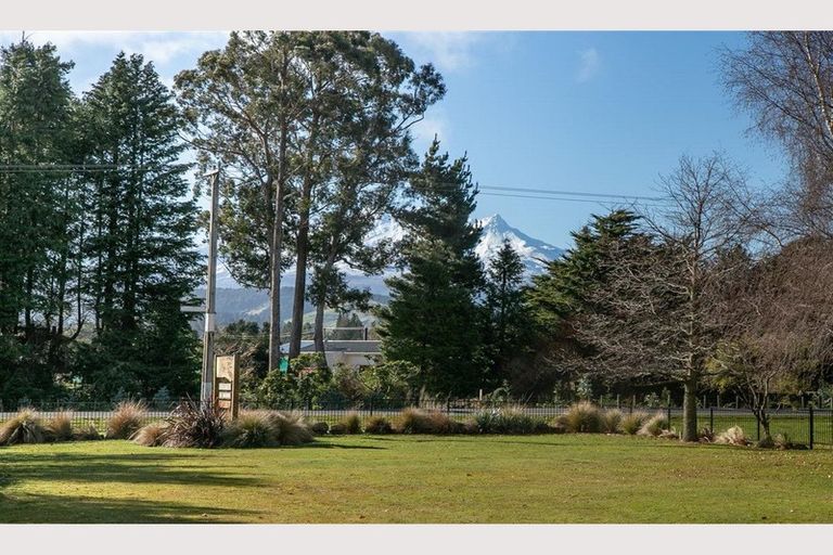 Photo of property in 2 Tussock Way, Ohakune, 4625