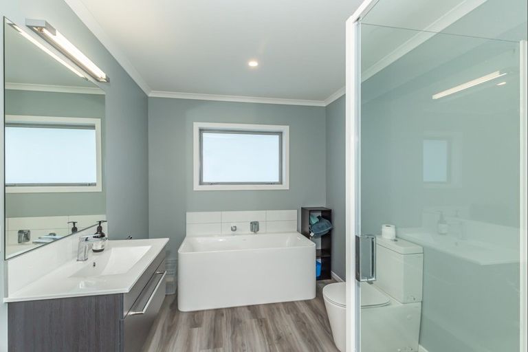 Photo of property in 41 Kanuka Drive, Waitarere, Levin, 5510