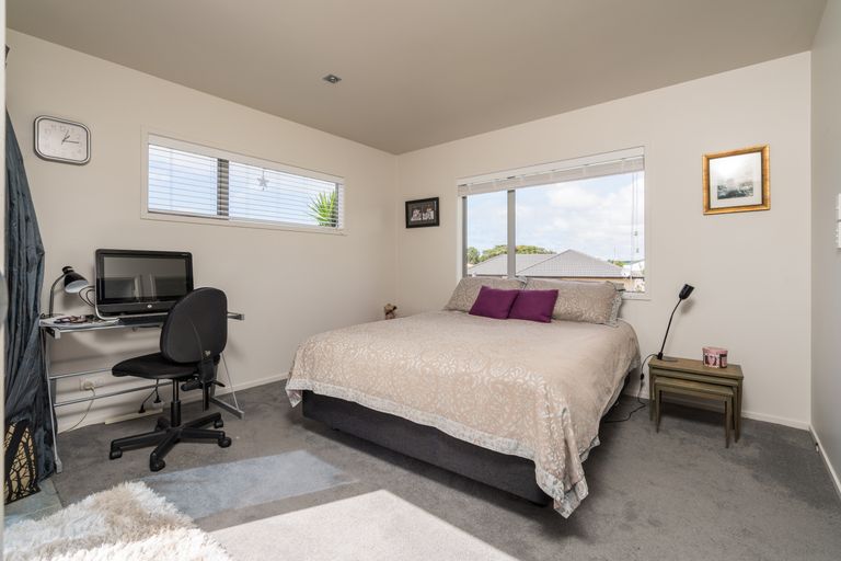 Photo of property in 11 Kakapo Place, Mangawhai, 0505